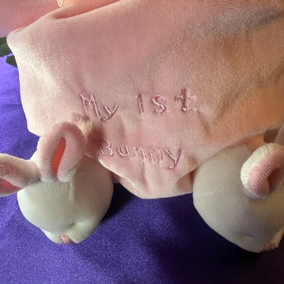 VTG๐ DGE MY 1ST BUNNY Snuggie White Pink Bunny 2000 Look at the Bunny Feet - Picture 5 of 11